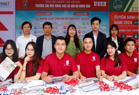 Tuyen sinh 1